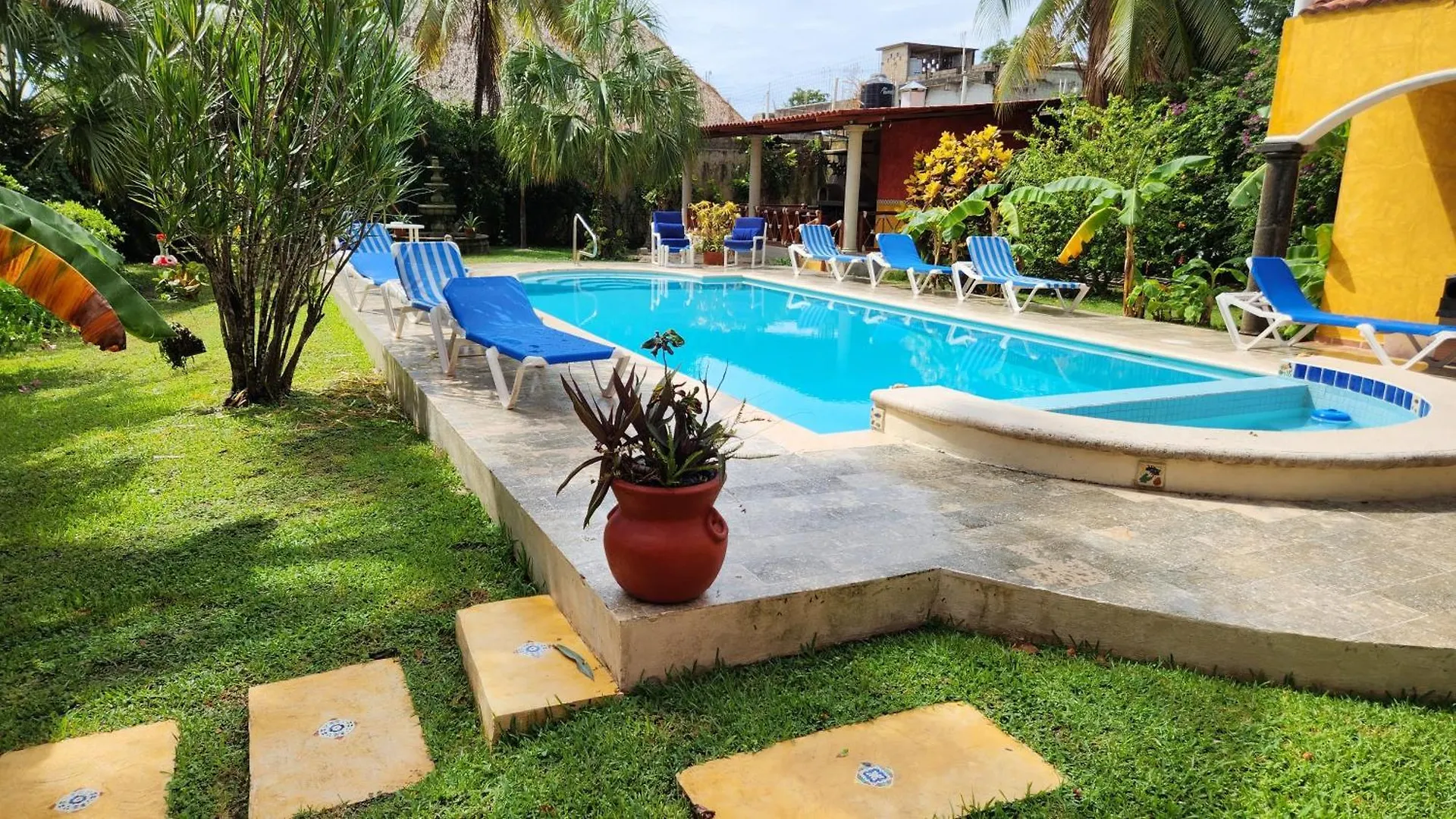 Casa Colonial, Cozumel Villa Guava
